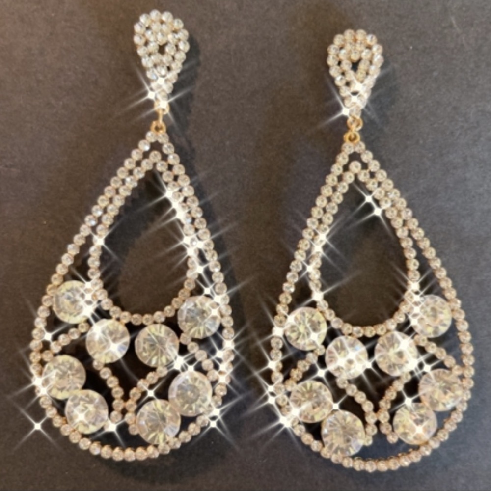 Pageant Earrings long Gold and clear